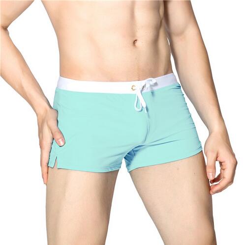 "Moderne Badehose 2024 in Armee grün, elegantes Design, Komfortbund, ideal für Strand oder Schwimmbad, stilvoller Look"