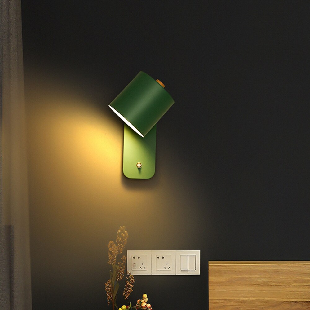 "Moderne LED-Wandleuchte Grau mit elegantem Design, Schalter integriert, ideal für stilvolle Innenbeleuchtung."