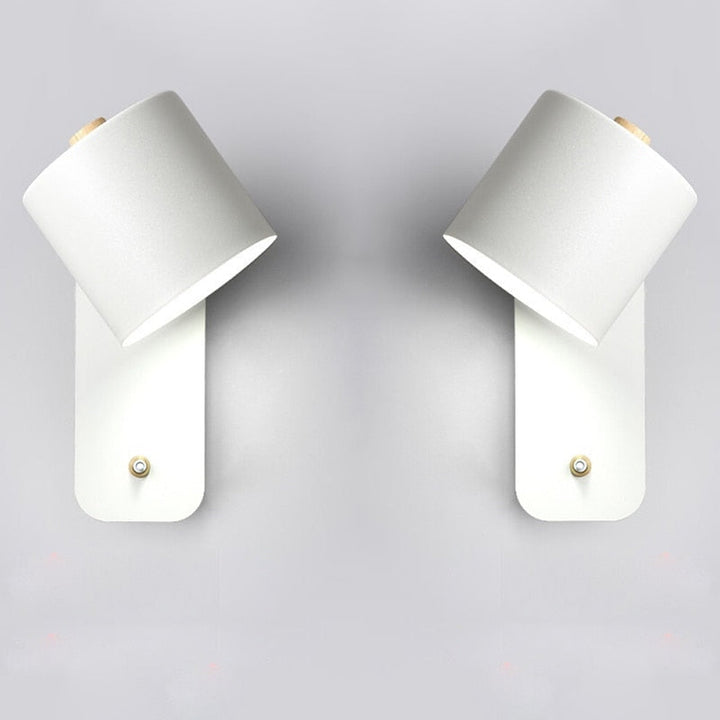 "Moderne LED-Wandleuchte Grau mit elegantem Design, Schalter integriert, ideal für stilvolle Innenbeleuchtung."