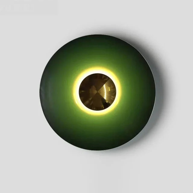 "Moderne runde LED Wandlampe mit geschwungenem Glasdesign und leuchtenden Farben für stilvolle Eleganz im Zuhause."