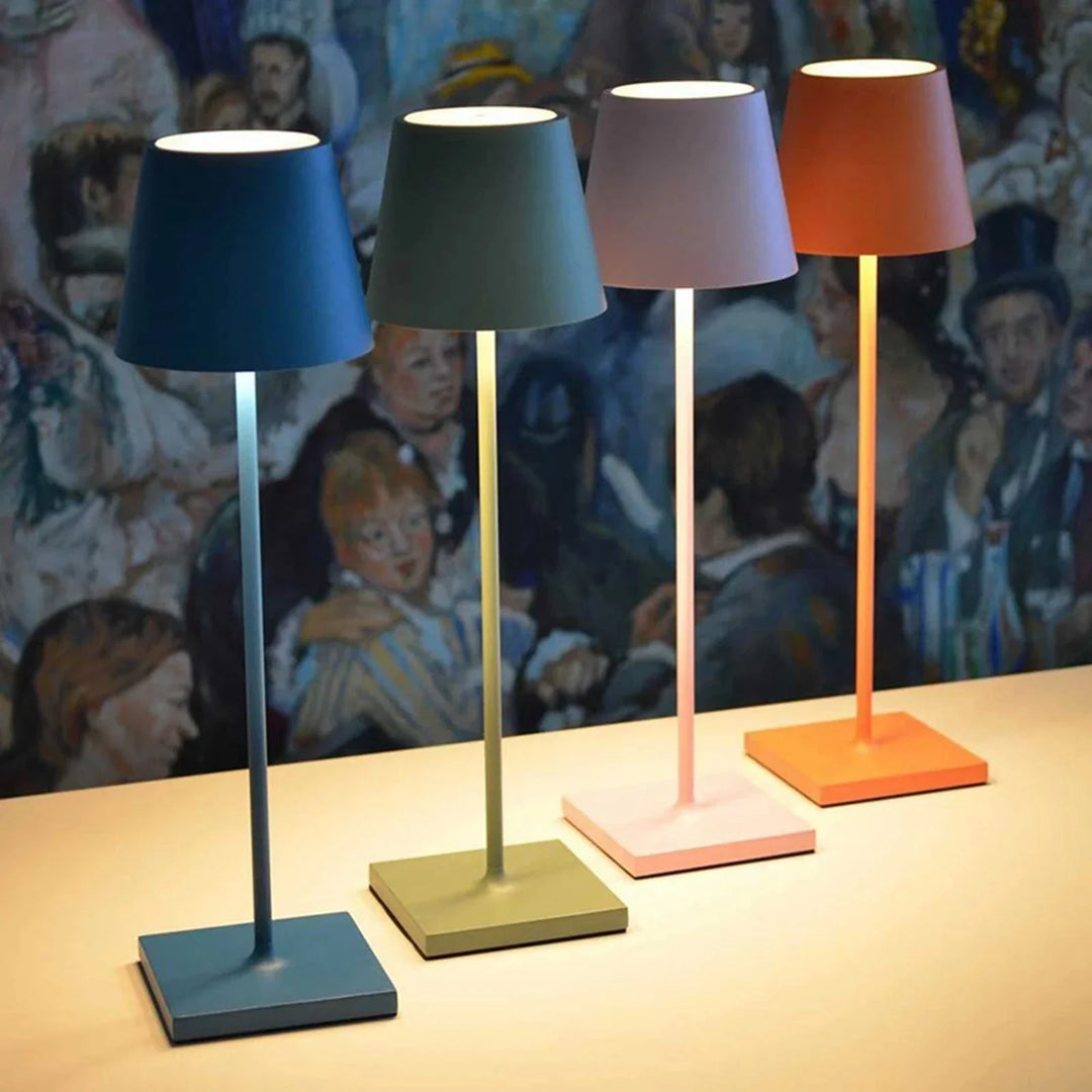 "Moderne Touch LED-Tischleuchte, stilvolle Optik, minimalistisch, energieeffizient, berührungssteuerung für Wohnräume."