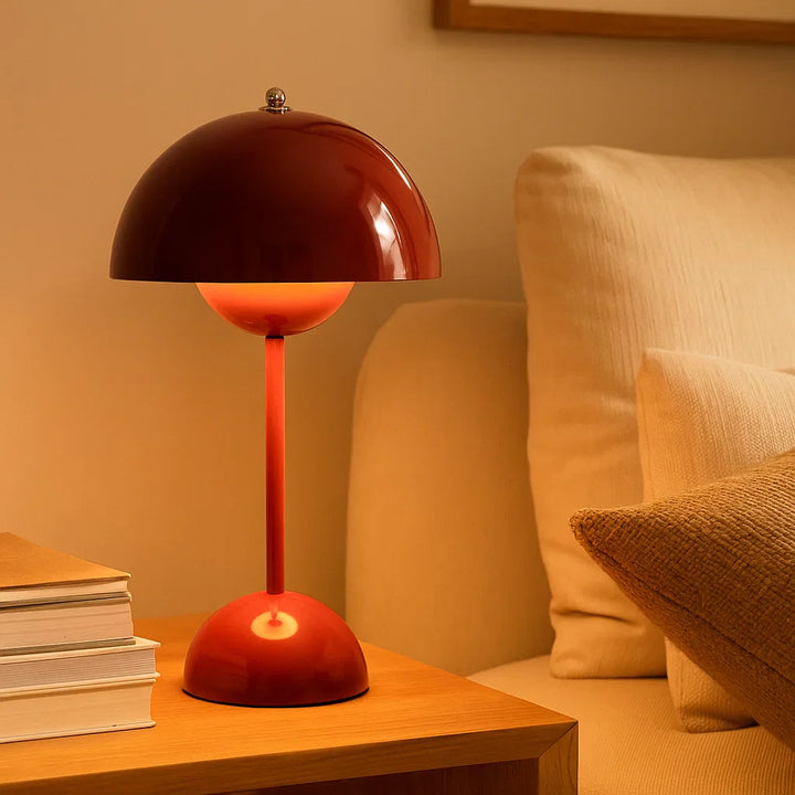 "Moderne Touch-Tischleuchte mit warmweißem LED-Licht, minimalistischem skandinavischem Design und Touchsteuerung."