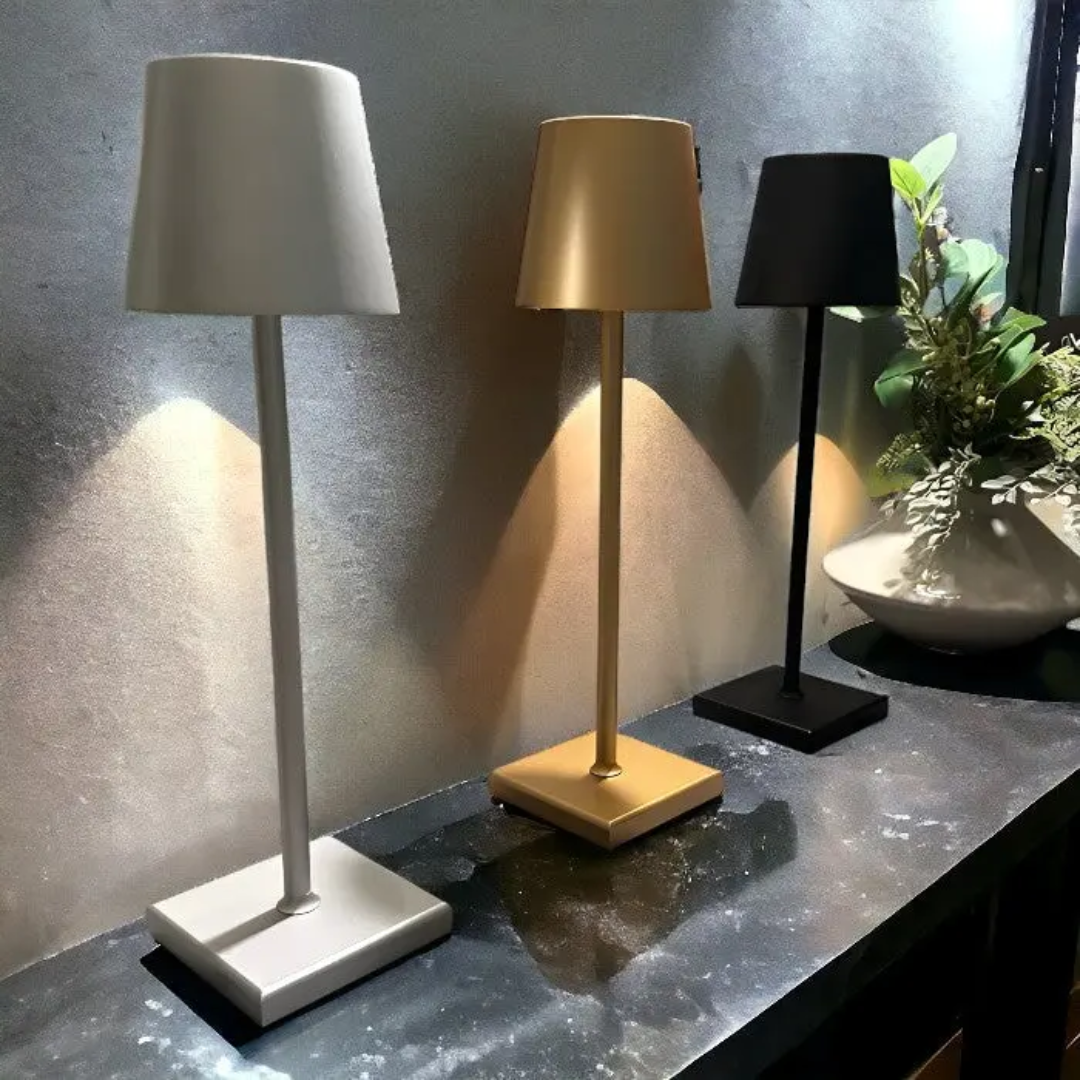 "Moderner kabelloser LED-Tischleuchte im skandinavischen Design, wiederaufladbar, warmweißes Licht, ideal für Innen- und Auße