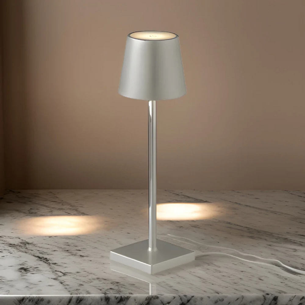 "Moderner kabelloser LED-Tischleuchte im skandinavischen Design, wiederaufladbar, warmweißes Licht, ideal für Innen- und Auße