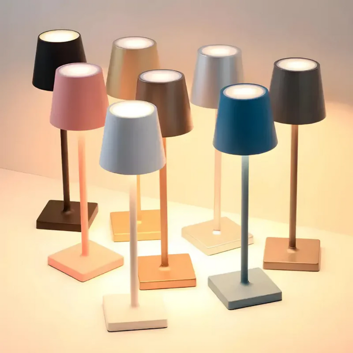 "Moderner kabelloser LED-Tischleuchte im skandinavischen Design, wiederaufladbar, warmweißes Licht, ideal für Innen- und Auße