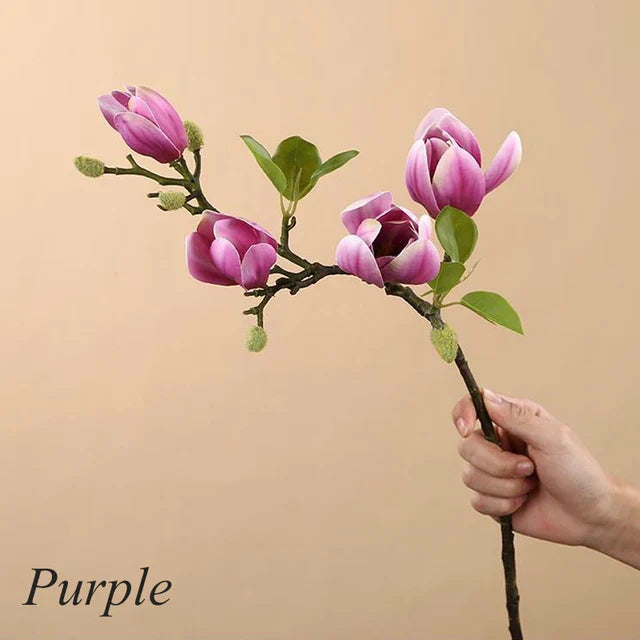 "Naturgetreue künstliche Magnolienzweige aus Seide mit detailreichen Blüten und Blättern für dekorative Innenräume"