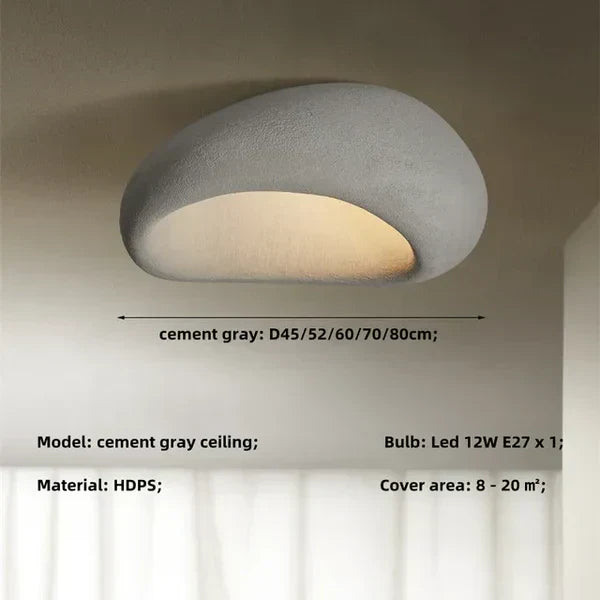 "Natürliche Wabi-Sabi-Deckenleuchte aus Metall in Betonoptik, modernes Design, warmes Licht, für entspannte Räume."