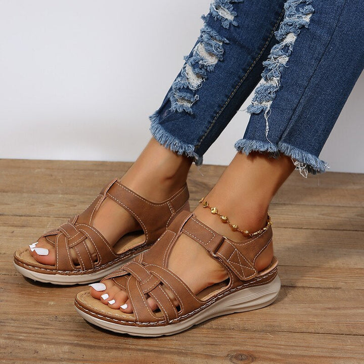 Orthopädische Damen Sandalen mit ergonomischem Fußbett, verstellbaren Klettverschlüssen, rutschfester Sohle und elegantem Des