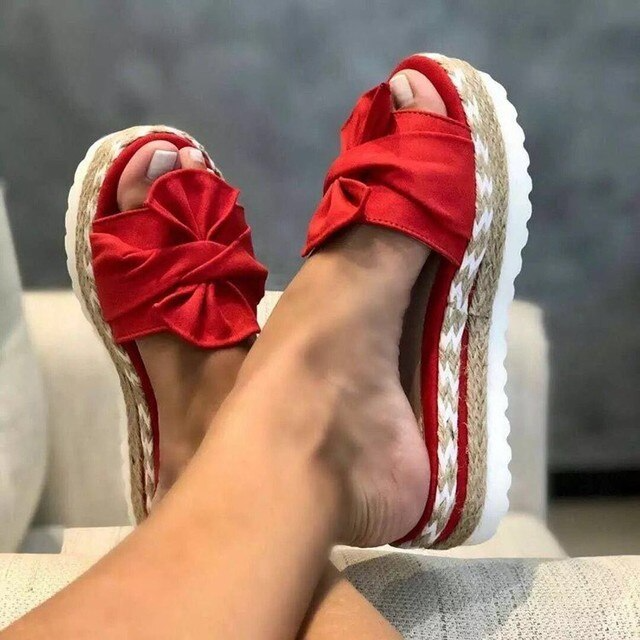 Orthopädische Sandalen für Damen, modisches Design, bequeme Sommerschuhe, gepolsterte Sohle, rutschfeste Laufsohle.