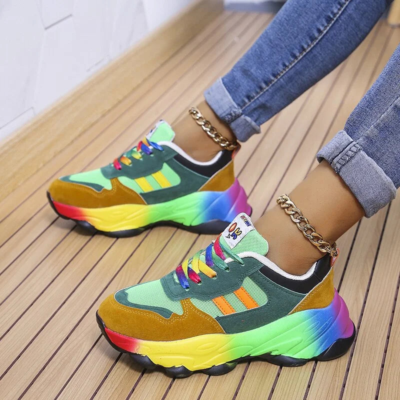 Orthopädische Sneaker in elegantem Design, atmungsaktiv, mit gepolsterten Sohlen, ideal für Komfort und Alltag.