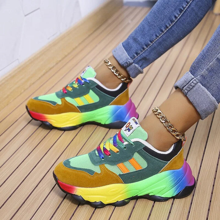 Orthopädische Sneaker in elegantem Design, atmungsaktiv, mit gepolsterten Sohlen, ideal für Komfort und Alltag.
