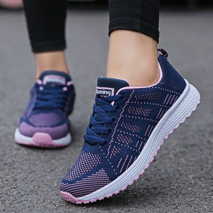 "Orthopädische Sportschuhe in Blau mit Gelsohle, erstklassige Dämpfung und Stabilität für komfortable sportliche Aktivitäten.