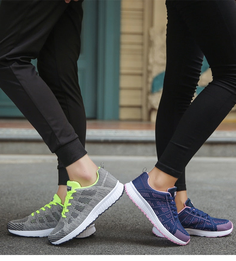 "Orthopädische Sportschuhe in Blau mit Gelsohle, erstklassige Dämpfung und Stabilität für komfortable sportliche Aktivitäten.
