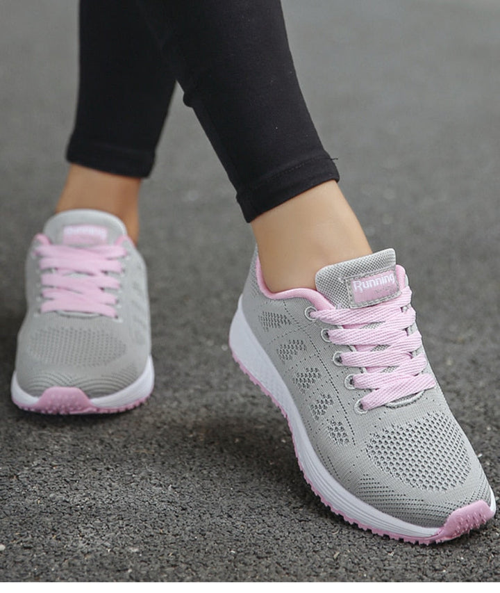 "Orthopädische Sportschuhe in Blau mit Gelsohle, erstklassige Dämpfung und Stabilität für komfortable sportliche Aktivitäten.
