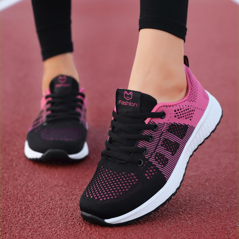 "Orthopädische Turnschuhe für Damen, hellblau-violett, mit ergonomischem Design für maximalen Komfort und Stil."