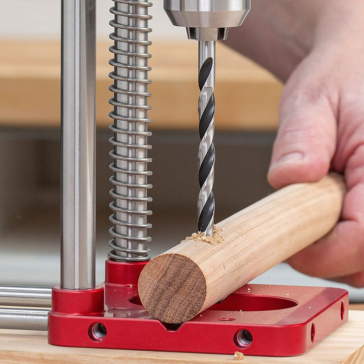 Präziser Holzbearbeitungs-Locator, robustes Design aus legiertem Stahl, ideal für genaue Markierungen und Bohrungen.