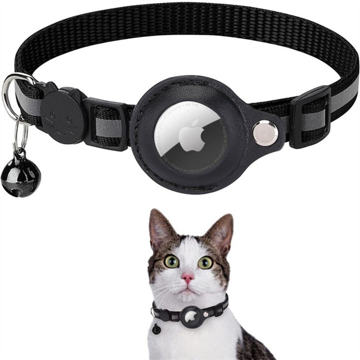 "Reflektierendes Katzenhalsband mit Sicherheitsverschluss und GPS-Halter, für erhöhte Sichtbarkeit und Schutz."
