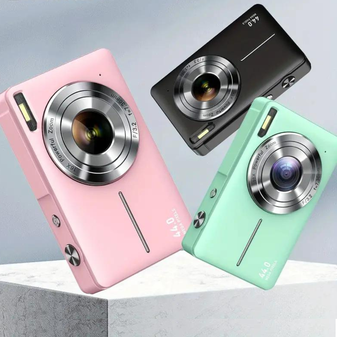 "Retro Digitalkamera mit kompaktem Gehäuse, moderner Retro-Ästhetik, ideal für spontane Momente und 1080p Videoaufnahme."