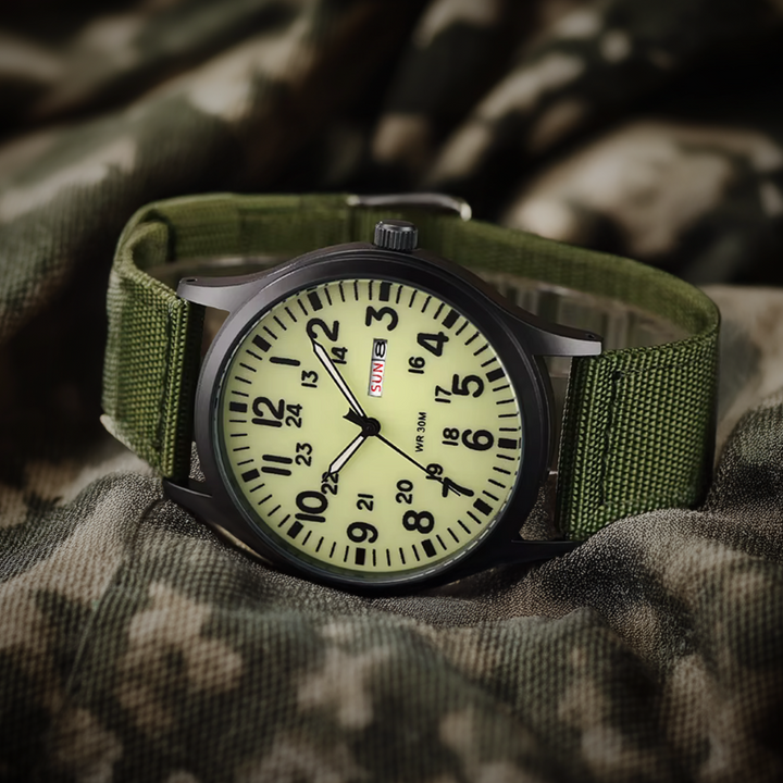"Robuste Outdoor Herren Armbanduhr, wasserdicht und kratzfest, Edelstahlgehäuse, leuchtende Zeiger, für Abenteuer."