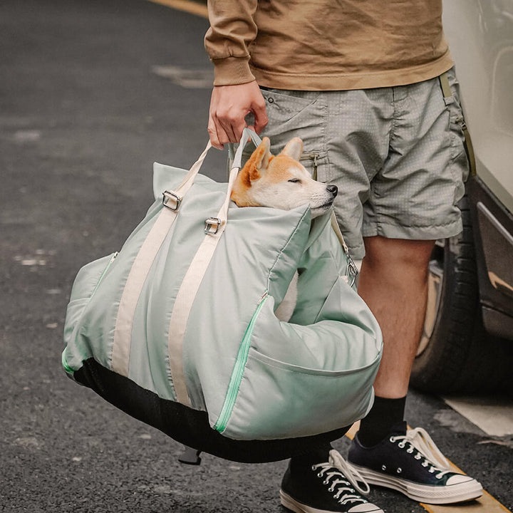 "Sicheres und wasserdichtes Hundeautositzbett mit Schutzkissen und Komfort, ideal für Reisen und leicht zu reinigen."