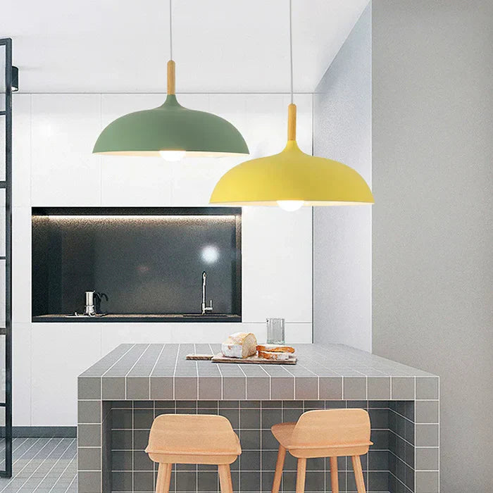 "Skandinavische Deckenleuchte aus Eichenholz, LED, klare Linien, warmes Licht, ideal für modernes Interieur, vielseitig anpas