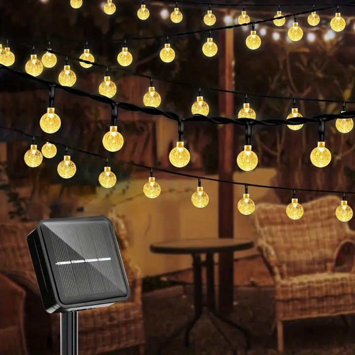 "Solarbetriebene LED-Lichterkette für Außen im Garten, kabellos, lang, IP65 wetterfest, energiesparend, nachhaltig."