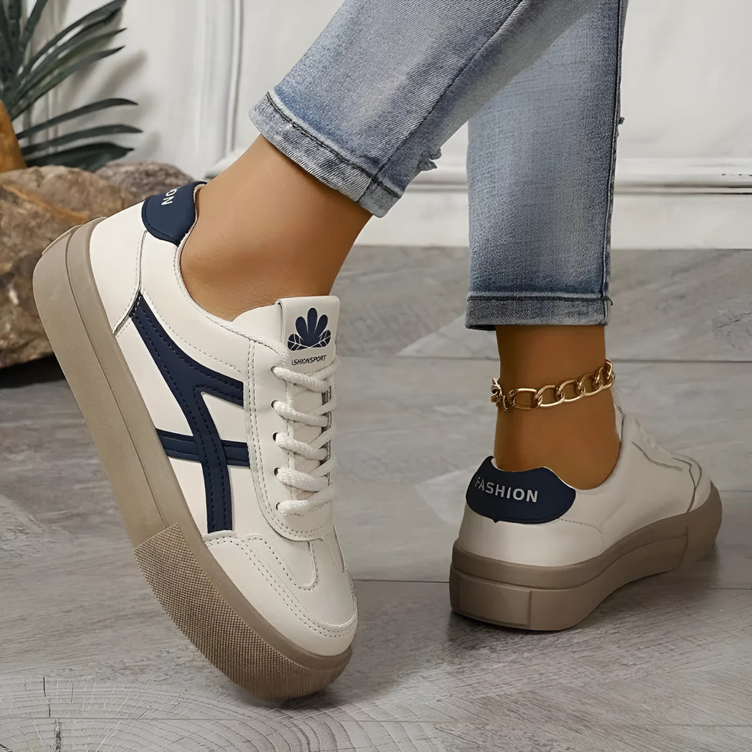 "Sportliche orthopädische Damensneaker in Blau, bequem und vielseitig, ideal für Alltag und Sport"