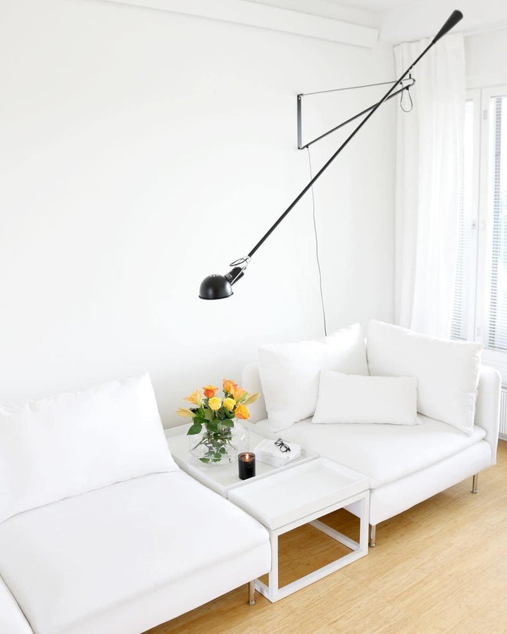 "Verstellbare Wandleuchte 265, industrielle Eleganz, Aluminiumschirm, Metallrahmen, flexible Beleuchtung für Zuhause."