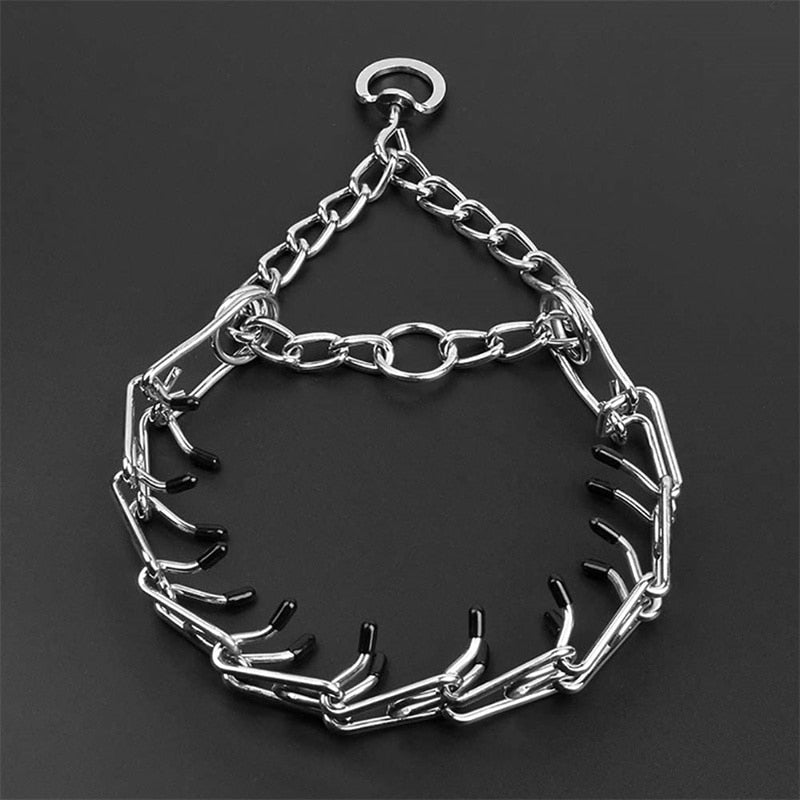 Verstellbares Anti-Zieh Hundehalsband mit gummierten Stiften, komfortables Design für sanftes Hundetraining.