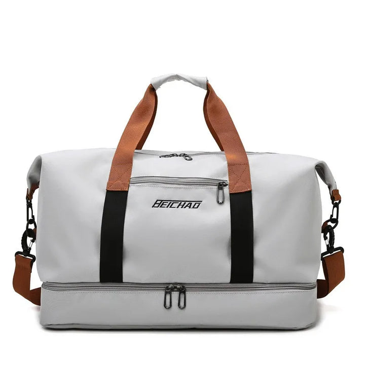 Vielseitige Sporttasche mit separatem Schuh- und Nassfach, ideal für aktive Reisende, Größe 46x25x28 cm, in Armeegrün.