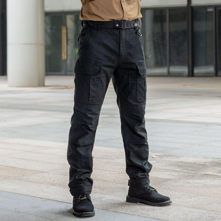 "Wasserdichte Herren-Wanderhose, robust und atmungsaktiv, mit mehreren Taschen, ideal für Outdoor-Aktivitäten."