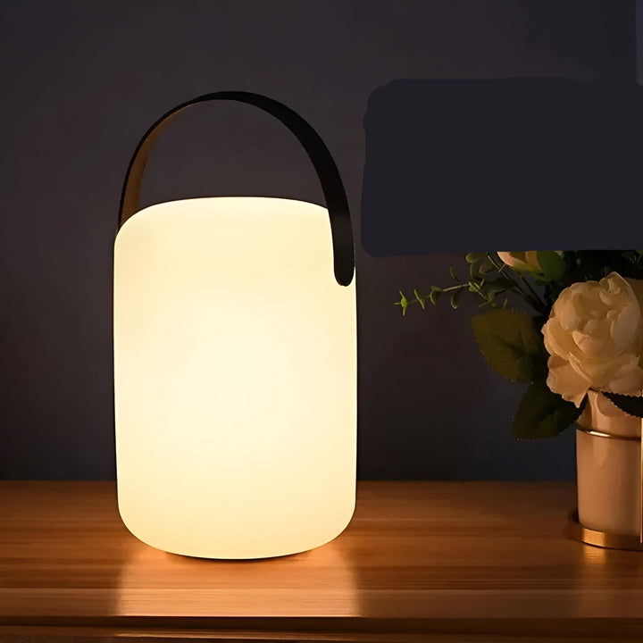 "Wasserdichte, kabellose LED Tischlampe mit 16 Farben, für Innen- und Außeneinsatz, modernes Design, dimmbar."