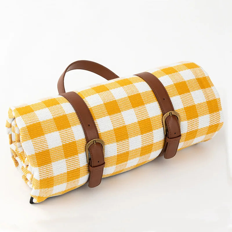 "Wasserdichte Picknickdecke 150x200 cm, faltbar, mit Tragegriff, ideal für Camping und Outdoor, weiche blaue Oberfläche."