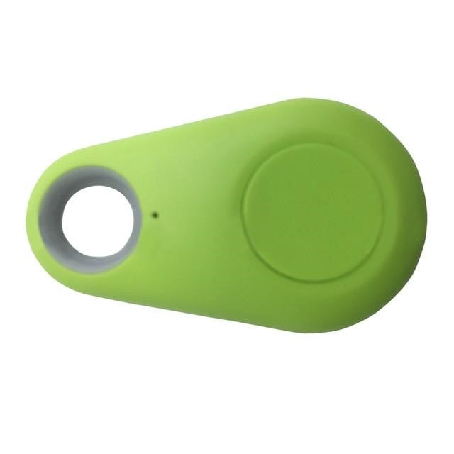 "Wasserdichter GPS-Tracker für Haustiere in Nahaufnahme, robuster, handlicher Tracker, ideal für Echtzeit-Ortung."