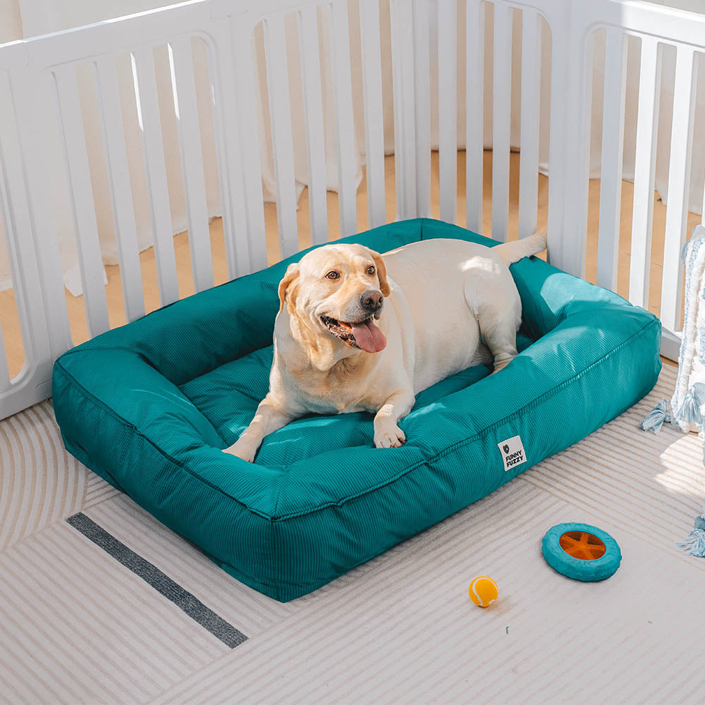 Wasserfestes Hundebett, orthopädisch, großes Modell, graues Material, mit erhöhter Kante für komfortable Kopfstütze